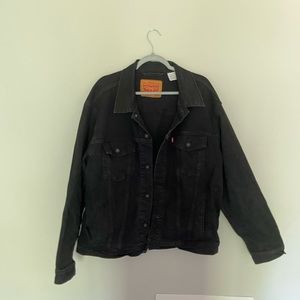 Levi’s men’s black denim jean jacket